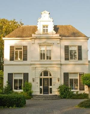 Het eerste kantoor van Rientjes & Partners in Schalkhaar